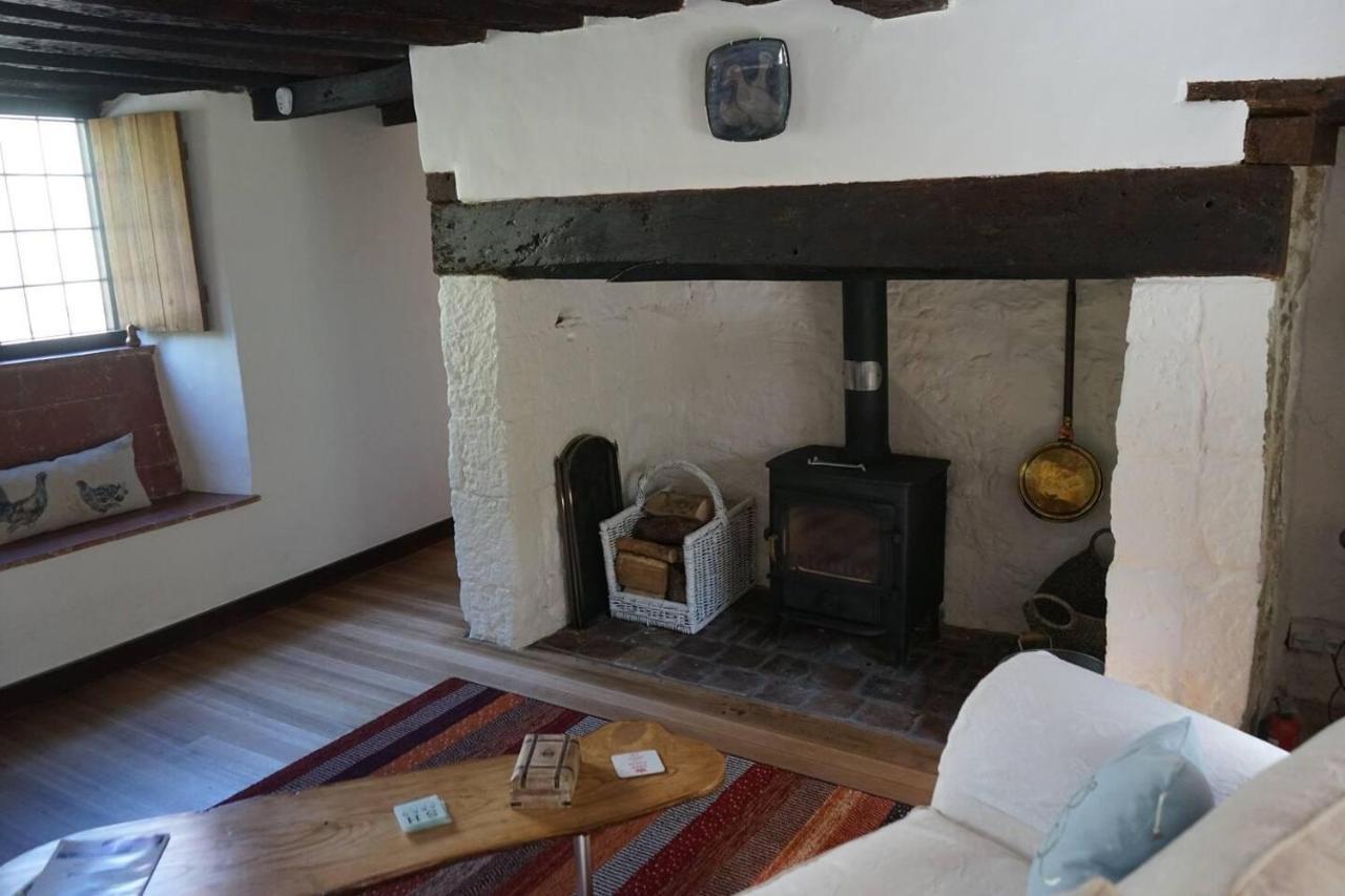 Stunning Historic 2-Bed House In Shaftesbury Villa Exterior foto